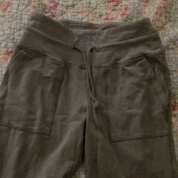 wild fable Pants - XS pants/leggings, olive color (pink offered in separate listing) Soft comfort.
